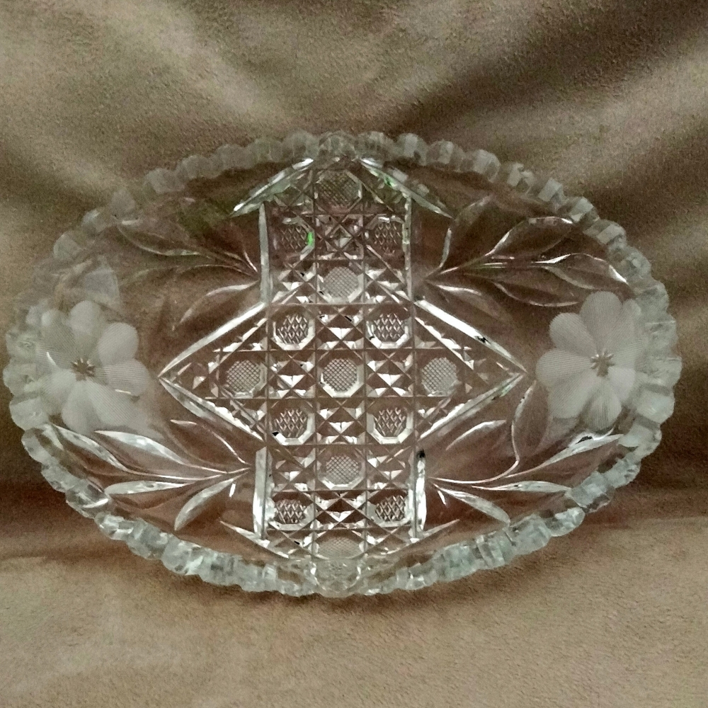 Uranium Crystal Cut Glass Bowl 💎